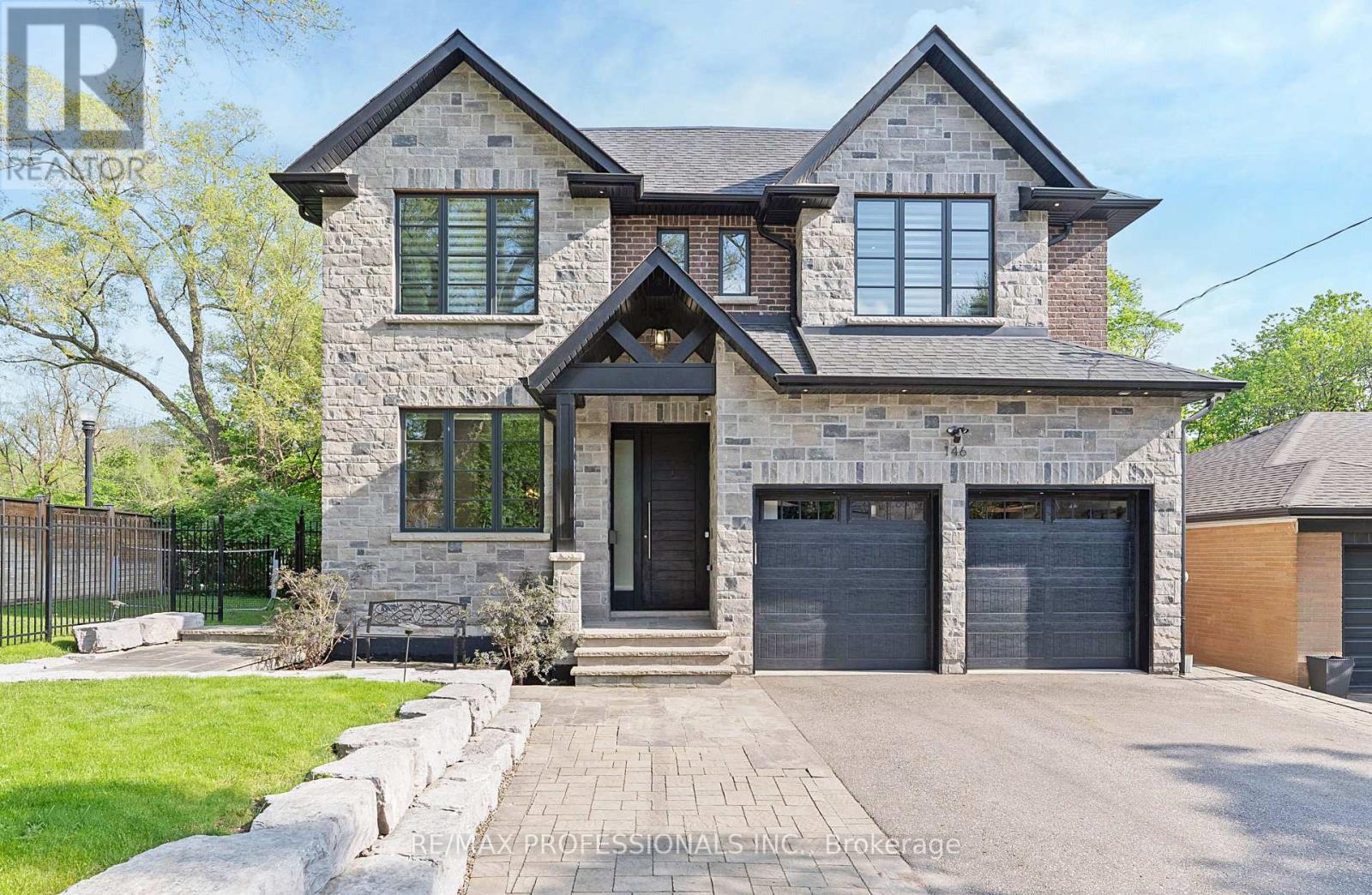 146 Thompson Avenue, Toronto, Ontario  M8Z 3V2 - Photo 2 - W13760844