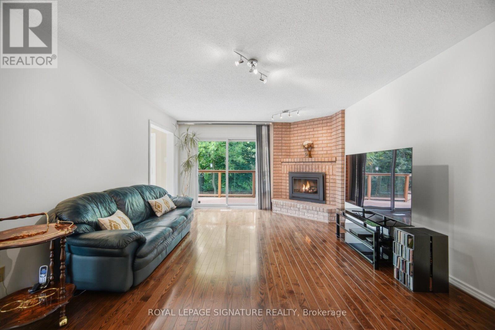 4594 Badminton Drive, Mississauga, Ontario  L5M 3H6 - Photo 13 - W13760876