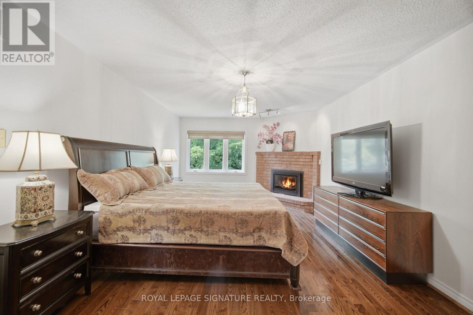 4594 Badminton Drive, Mississauga, Ontario  L5M 3H6 - Photo 21 - W13760876