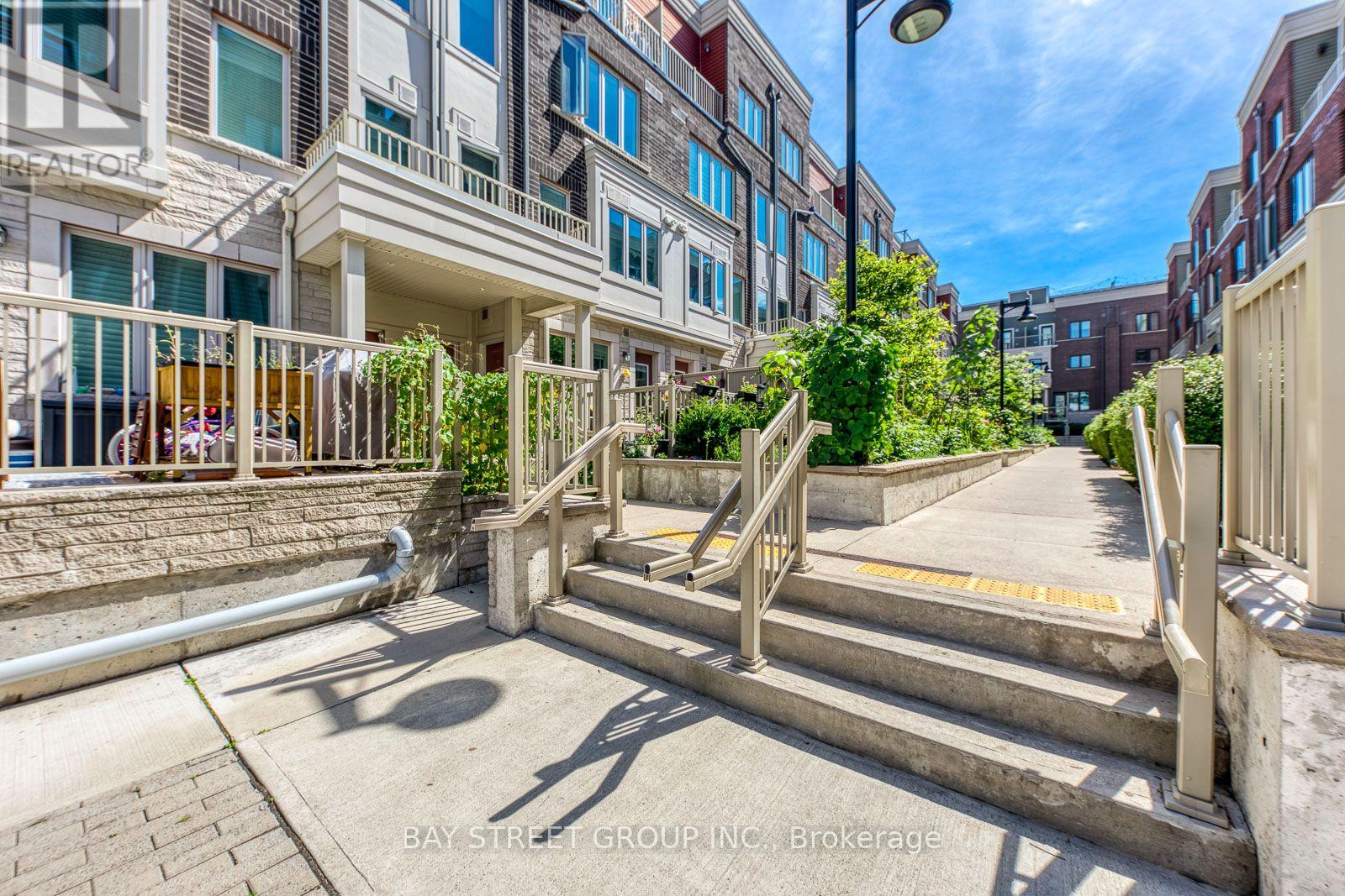 2 - 100 Long Branch Avenue, Toronto, Ontario  M8W 0C1 - Photo 2 - W13760882
