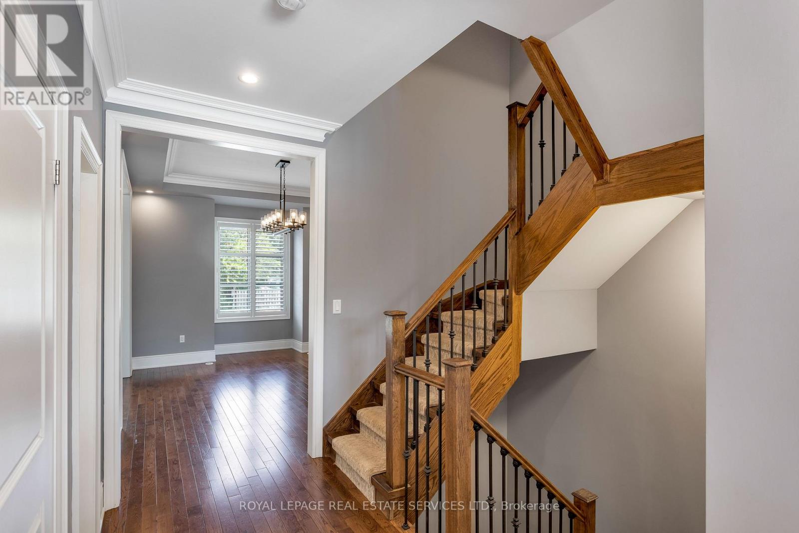 216 Rebecca Street, Oakville, Ontario  L6K 1J9 - Photo 15 - W13760894