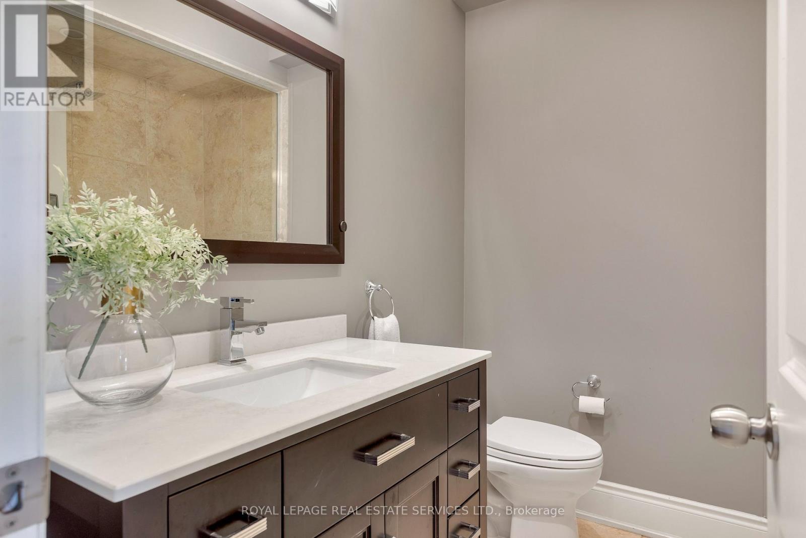216 Rebecca Street, Oakville, Ontario  L6K 1J9 - Photo 21 - W13760894