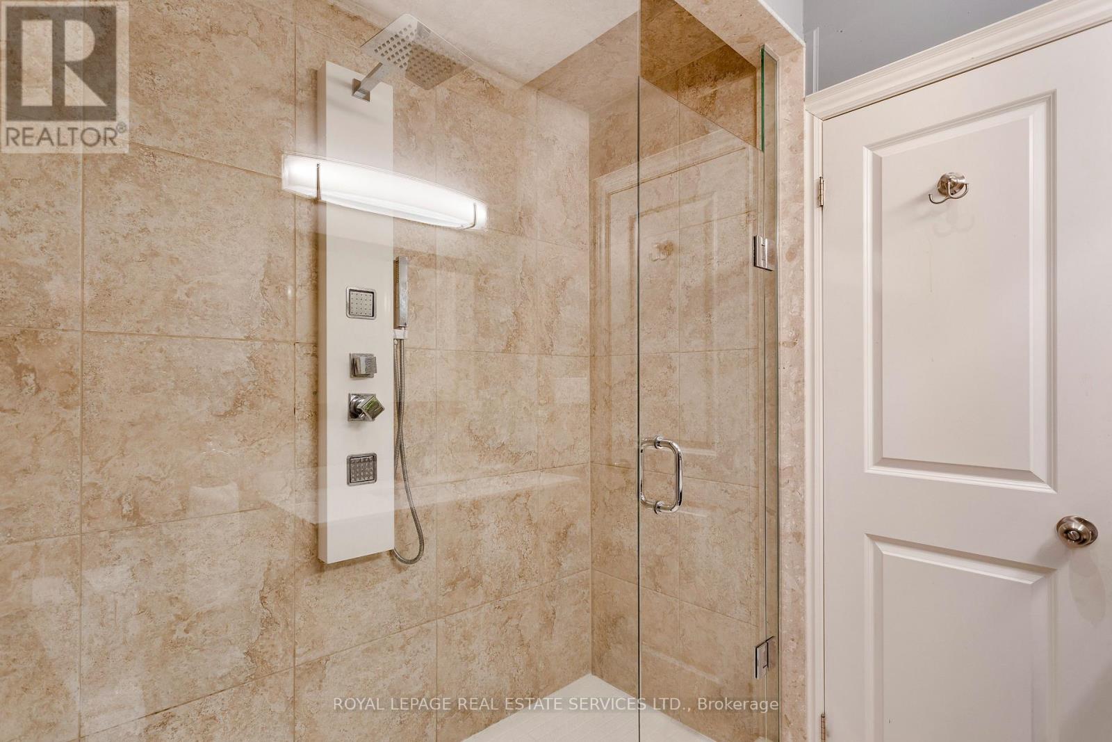 216 Rebecca Street, Oakville, Ontario  L6K 1J9 - Photo 22 - W13760894