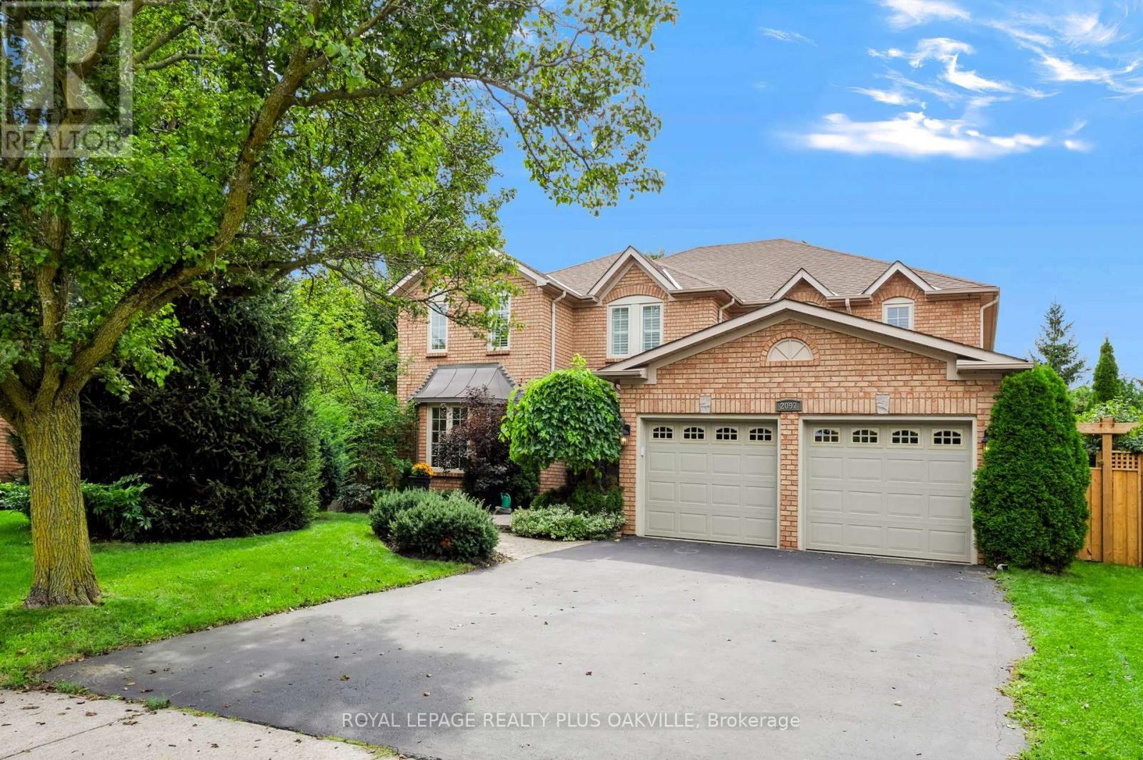 2097 Innkeeper Court, Oakville, Ontario  L6M 3A2 - Photo 3 - W13760912