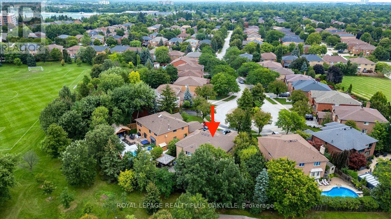 2097 Innkeeper Court, Oakville, Ontario  L6M 3A2 - Photo 6 - W13760912