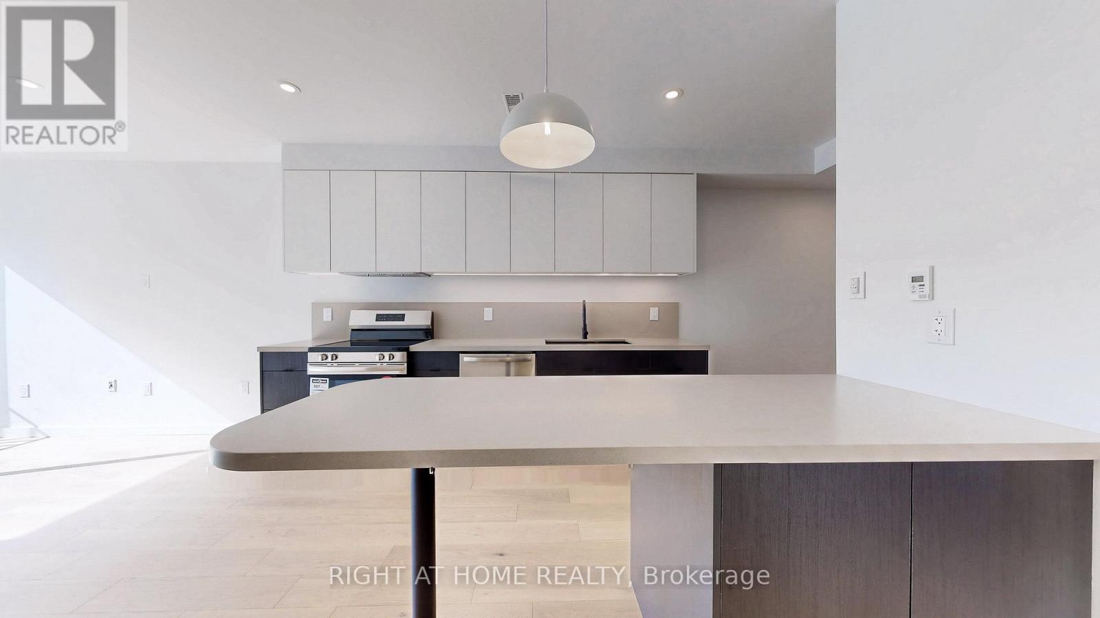 Unit 3 - 3122 Dundas Street W, Toronto, Ontario  M6P 2A1 - Photo 7 - W13760940