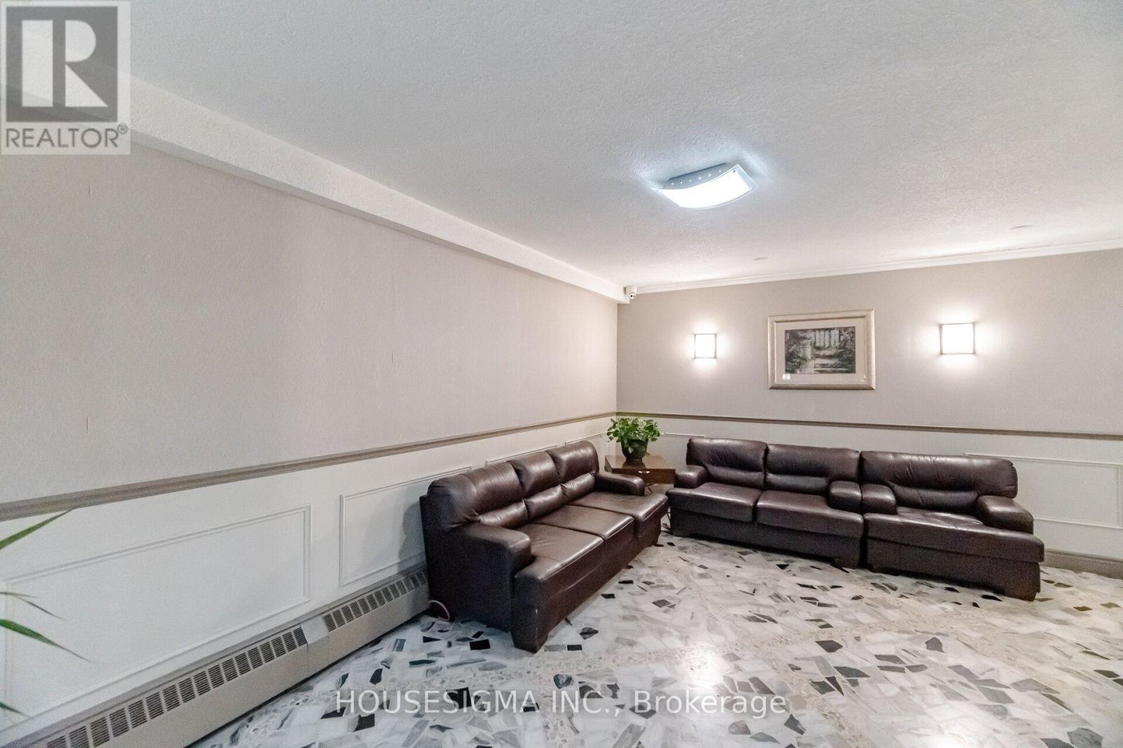 801 - 15 Elizabeth Street N, Mississauga, Ontario  L5G 2Z3 - Photo 8 - W13761012