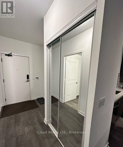 1105 - 4655 Metcalfe Avenue, Mississauga, Ontario  L5M 0Z7 - Photo 8 - W13761036