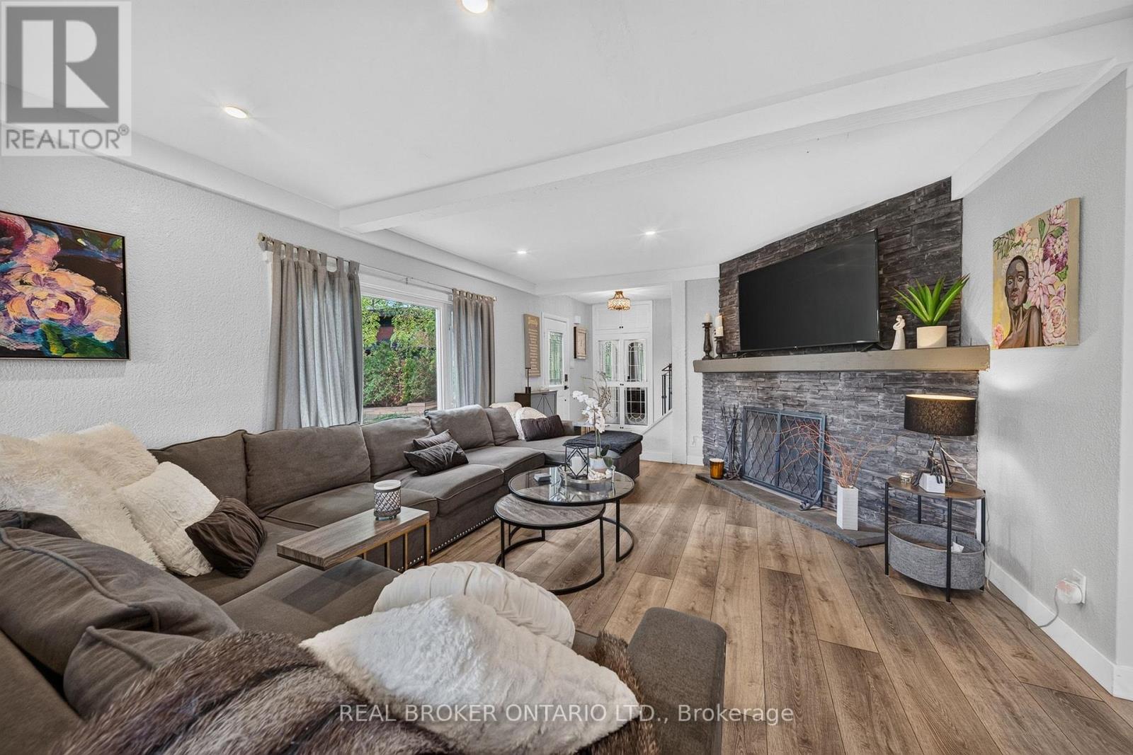 413 Indian Road, Burlington, Ontario  L7T 3T4 - Photo 7 - W13761140