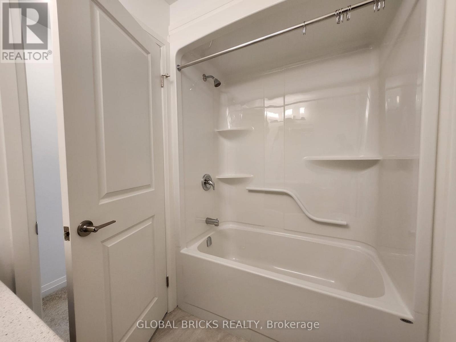 96 Willson Drive, Thorold, Ontario  L2V 0M4 - Photo 9 - X13760886