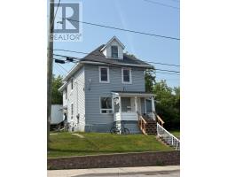 106 FOURTH AVENUE W, North Bay, Ontario
