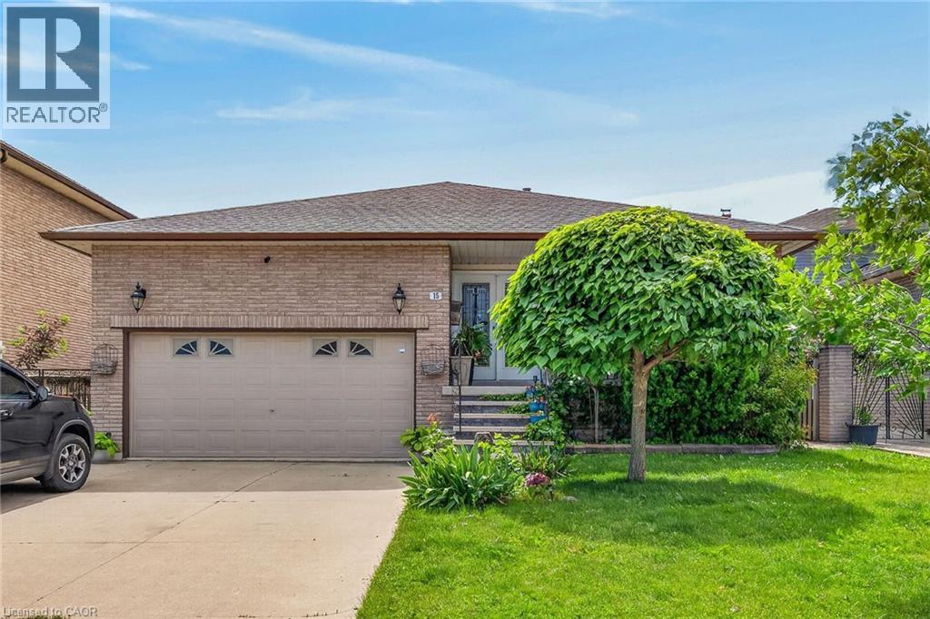 15 Ellen Avenue, Hamilton, Ontario  L8G 5A9 - Photo 2 - 40861782
