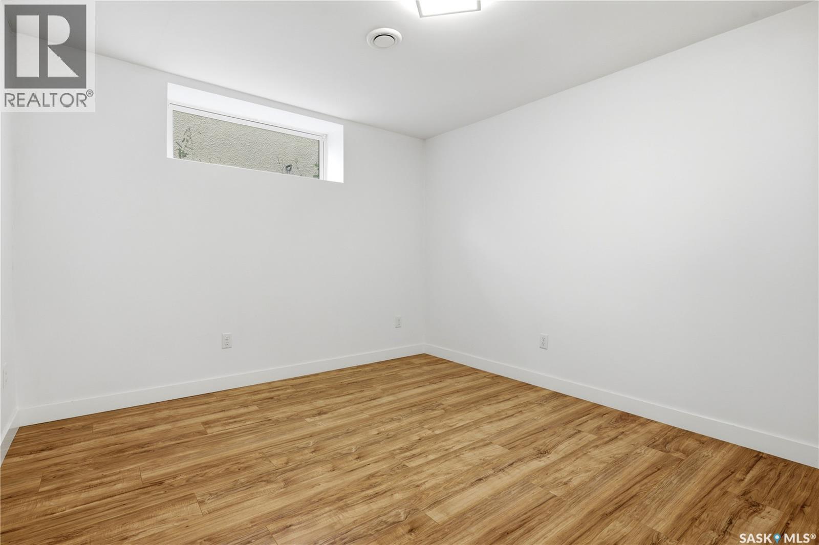 3284 Robinson Street, Regina, Saskatchewan  S4S 1V7 - Photo 35 - SK047936