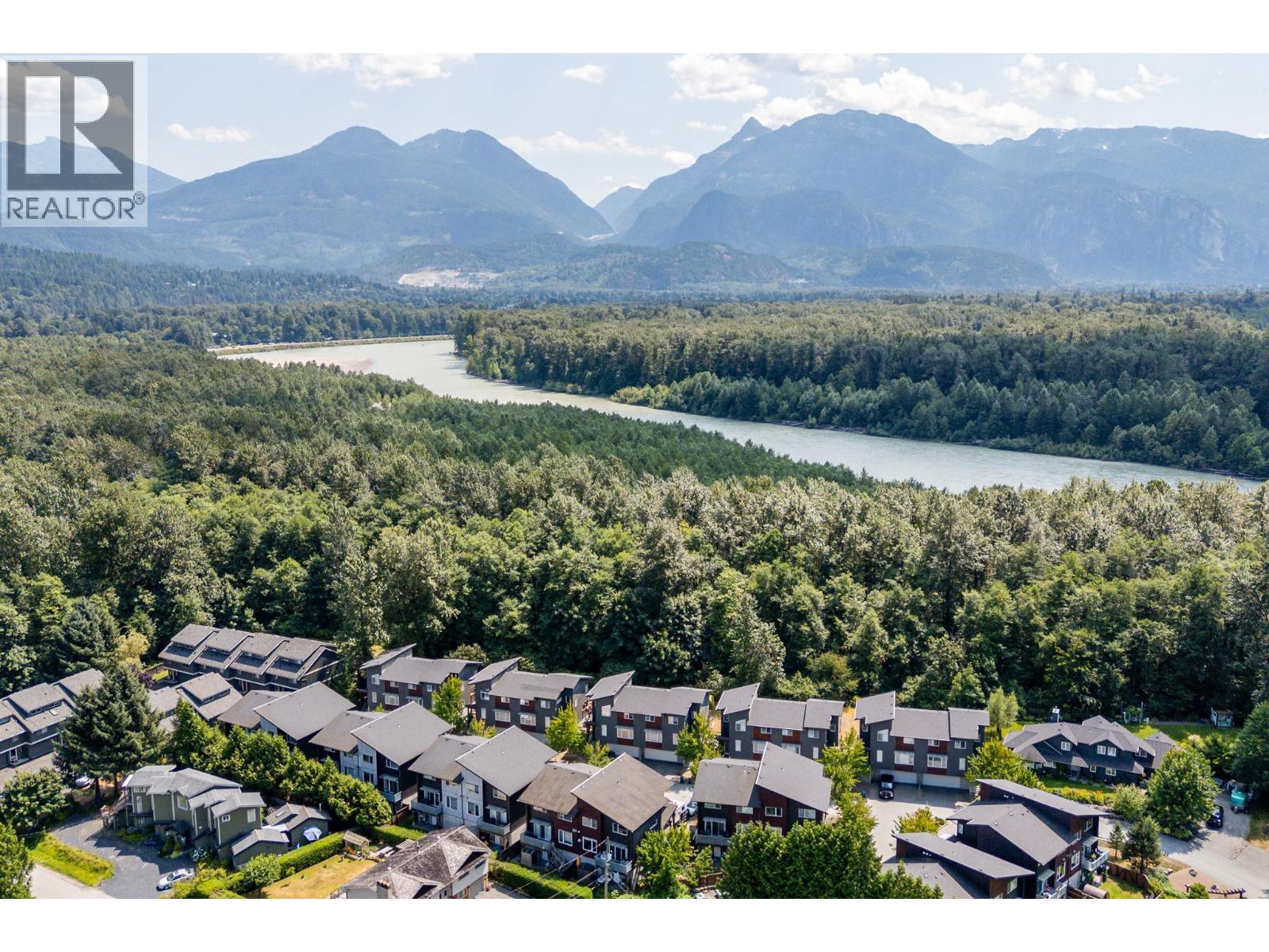 6 1158 Carmel Place, Squamish, British Columbia  V0N 1H0 - Photo 5 - R3162836