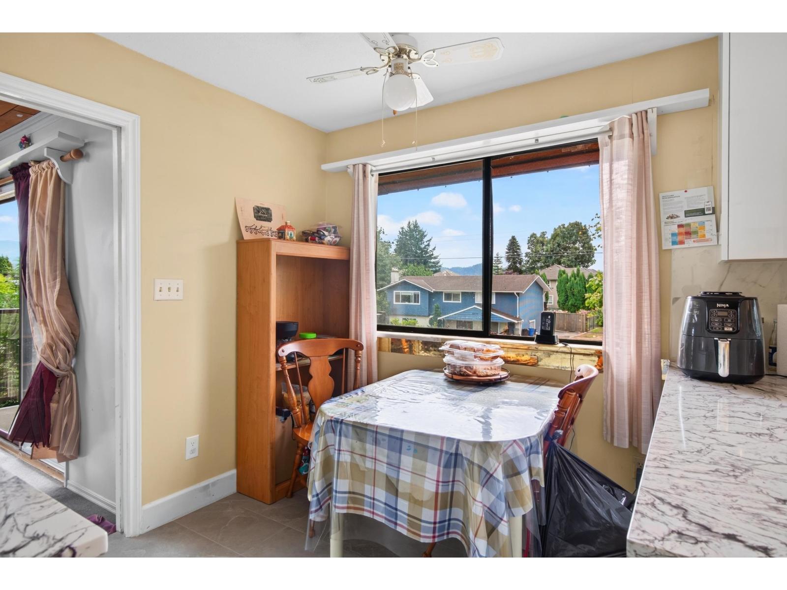34757 Moffat Avenue, Mission, British Columbia V2V 6R6 - Photo 10 - R3162959