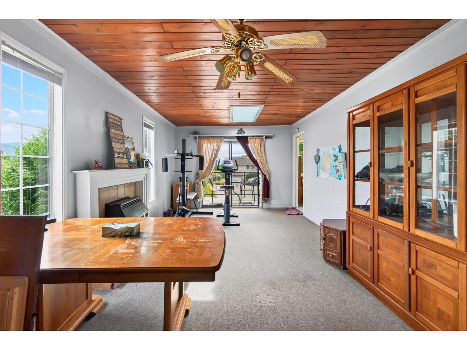34757 Moffat Avenue, Mission, British Columbia V2V 6R6 - Photo 11 - R3162959