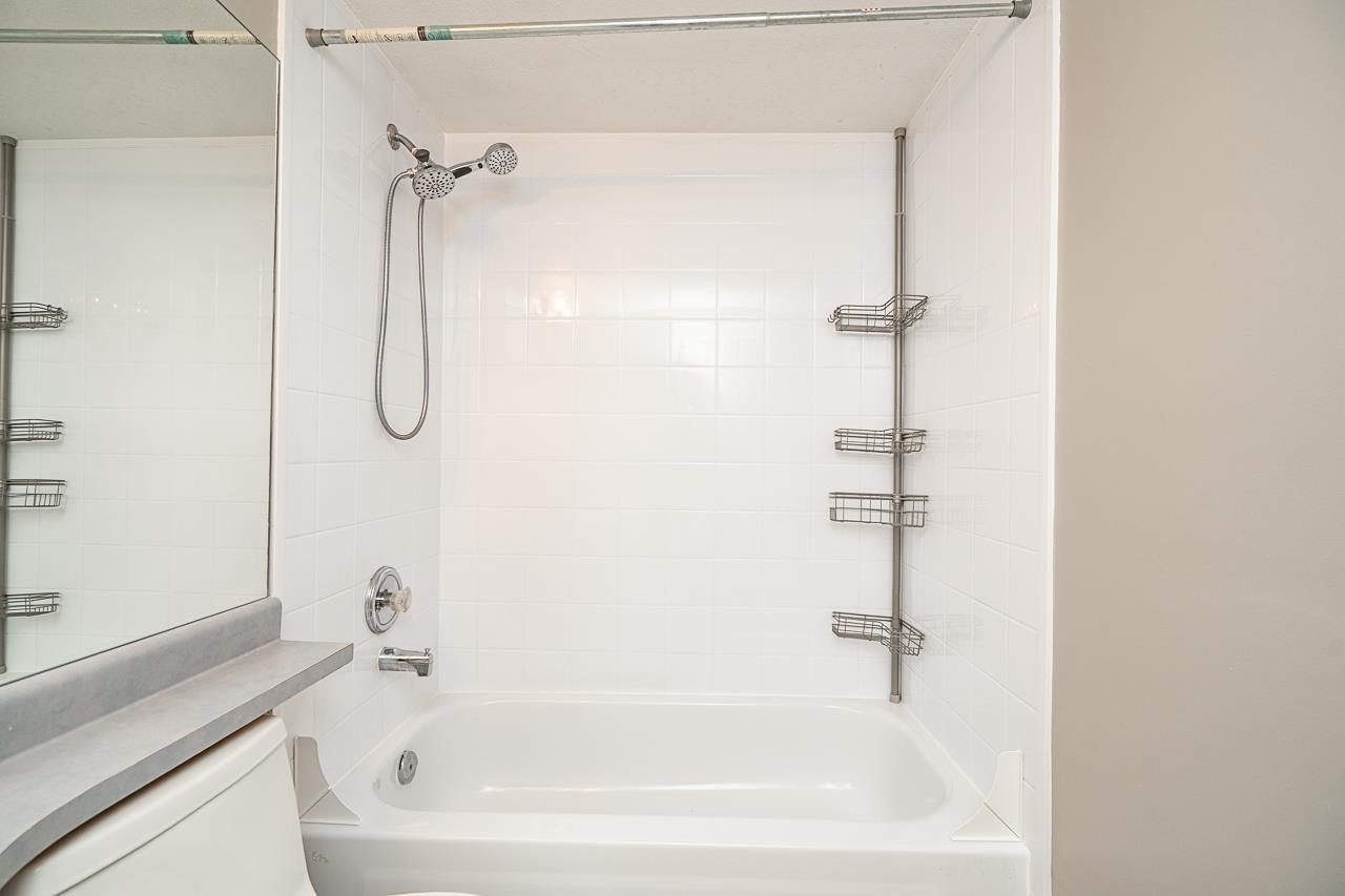 211 8068 120a Avenue, Surrey, British Columbia  V3W 3P3 - Photo 21 - R3162897