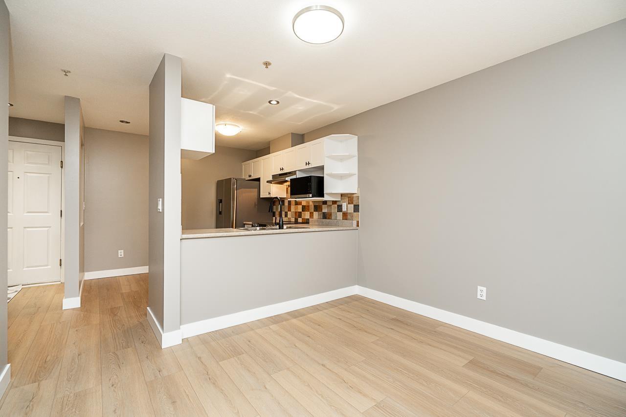 211 8068 120a Avenue, Surrey, British Columbia  V3W 3P3 - Photo 17 - R3162897