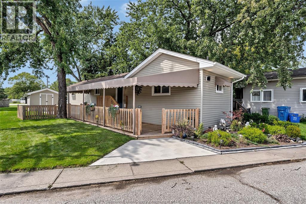 MLS# 26022037: 3 ROBIN CRESCENT, Lakeshore, Canada