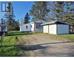 5 Willa DR, Heyden, Ontario