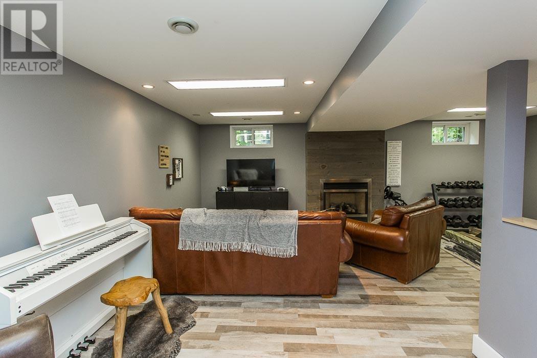 108 Mcqueen Rd, Sault Ste. Marie, Ontario P6C 6E3 - Photo 23 - SM262477