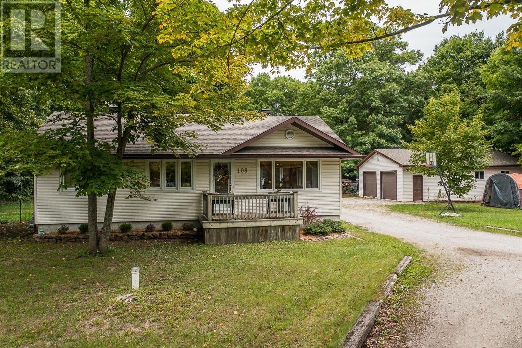 108 Mcqueen Rd, Sault Ste. Marie, Ontario P6C 6E3 - Photo 3 - SM262477