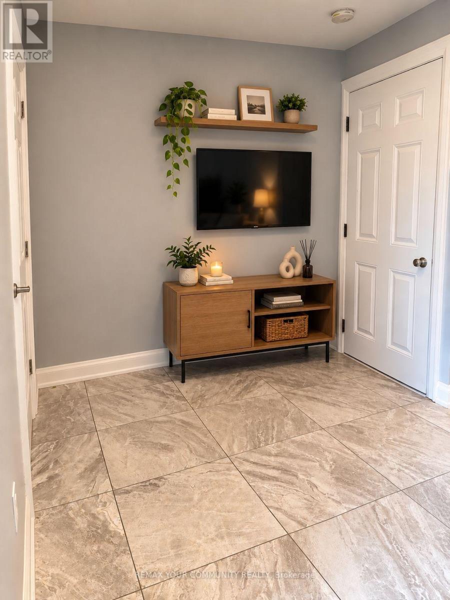 Lower - 24 Sombrero Court, Toronto, Ontario  M9L 2M6 - Photo 6 - W13760232
