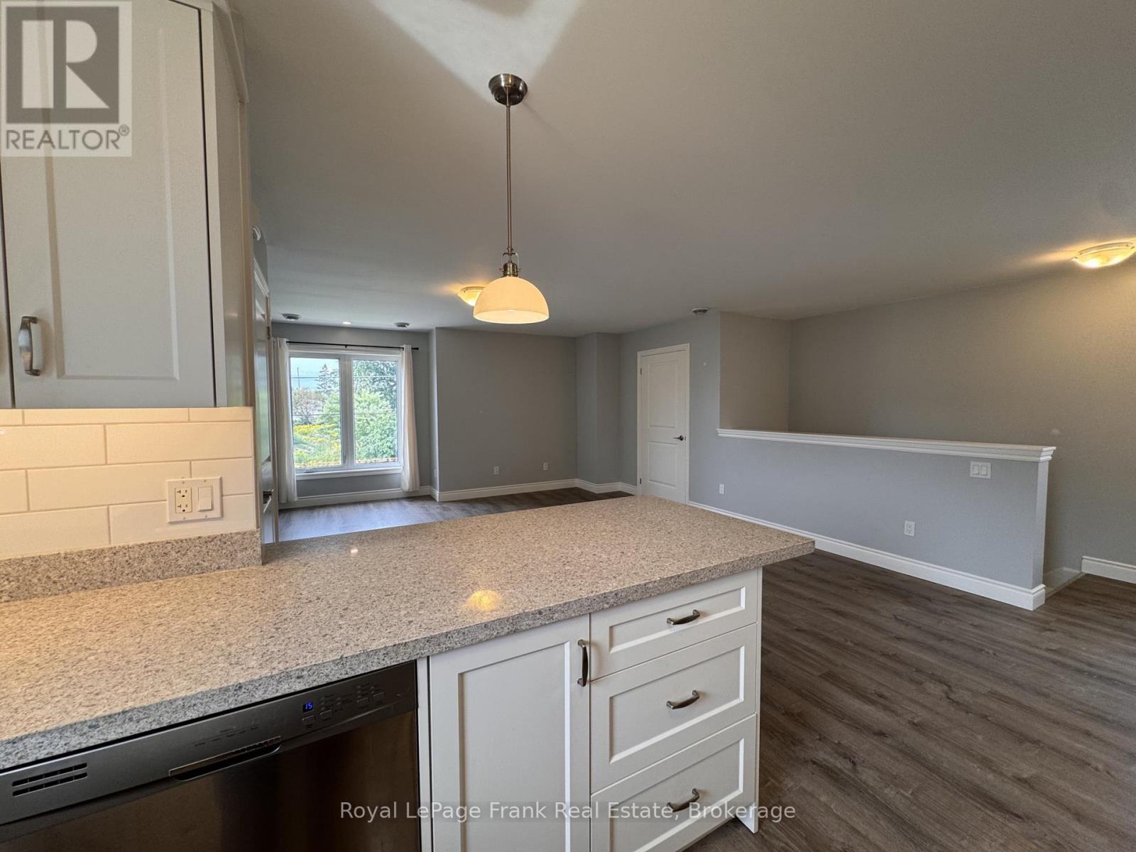 627 Bloor Street E, Oshawa, Ontario  L1H 3N4 - Photo 10 - E13761282