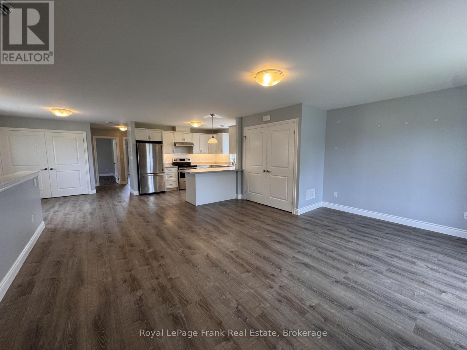 627 Bloor Street E, Oshawa, Ontario  L1H 3N4 - Photo 11 - E13761282