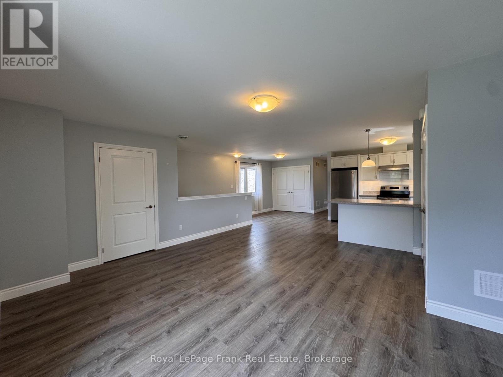627 Bloor Street E, Oshawa, Ontario  L1H 3N4 - Photo 13 - E13761282