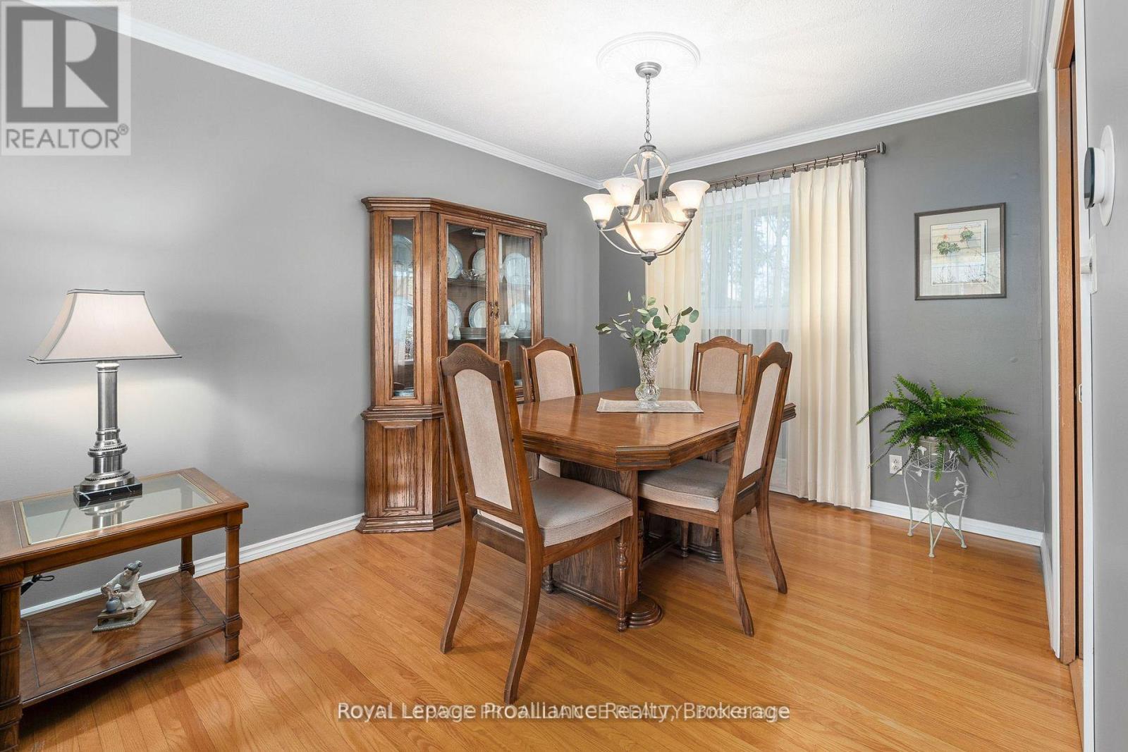 25 Keller Drive, Belleville, Ontario  K8P 4B3 - Photo 4 - X13761176