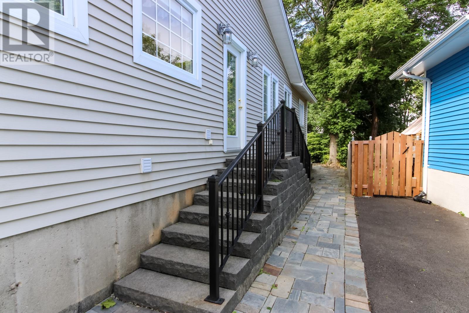32 London Road, St. John's — photo 31