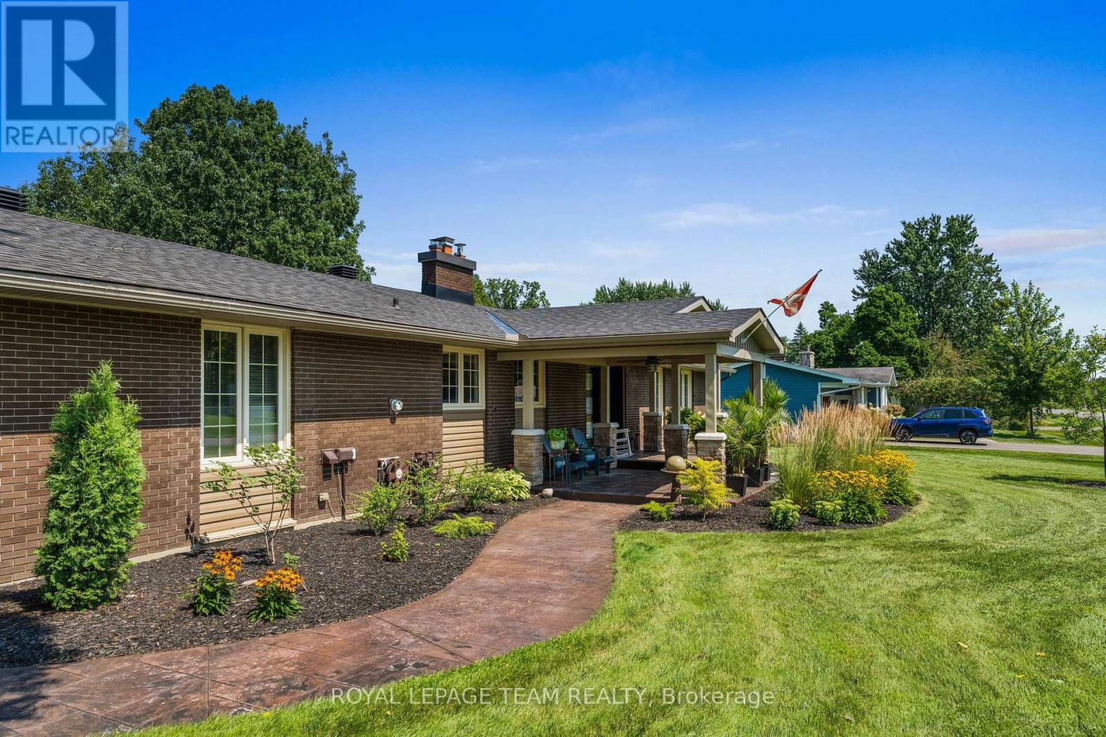 1279 Fairway Drive, Ottawa, Ontario  K4M 1B3 - Photo 3 - X13761330