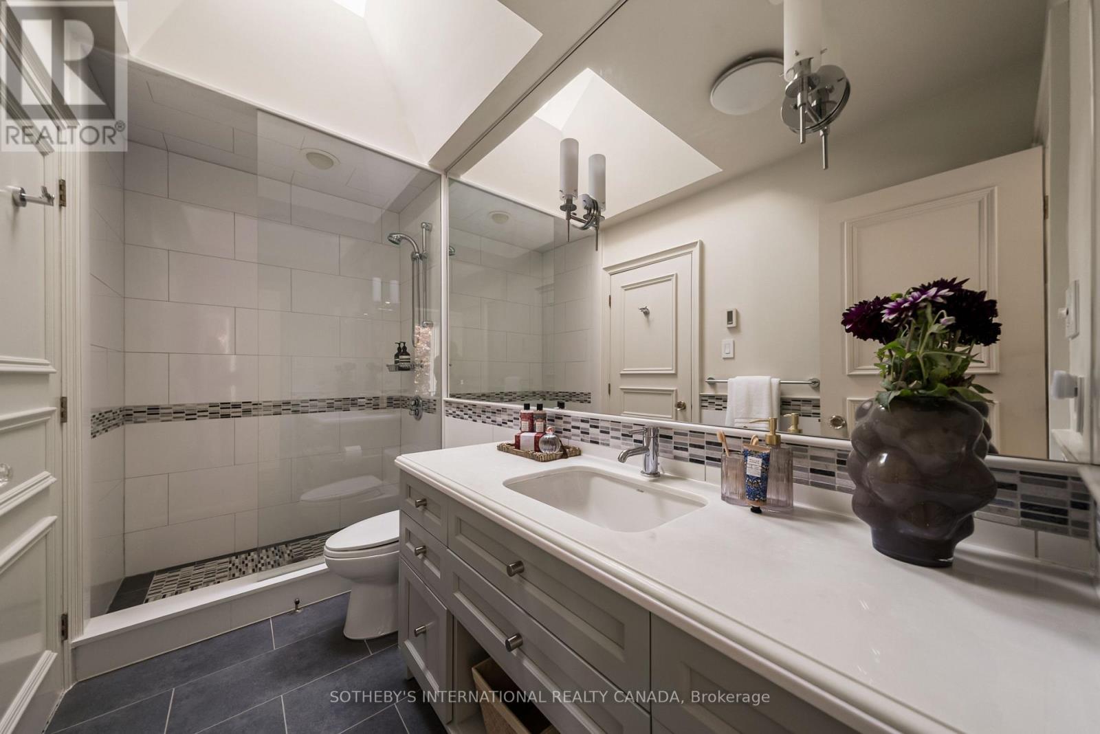 12 Forest Glen Crescent, Toronto, Ontario  M4N 2E8 - Photo 34 - C13761240