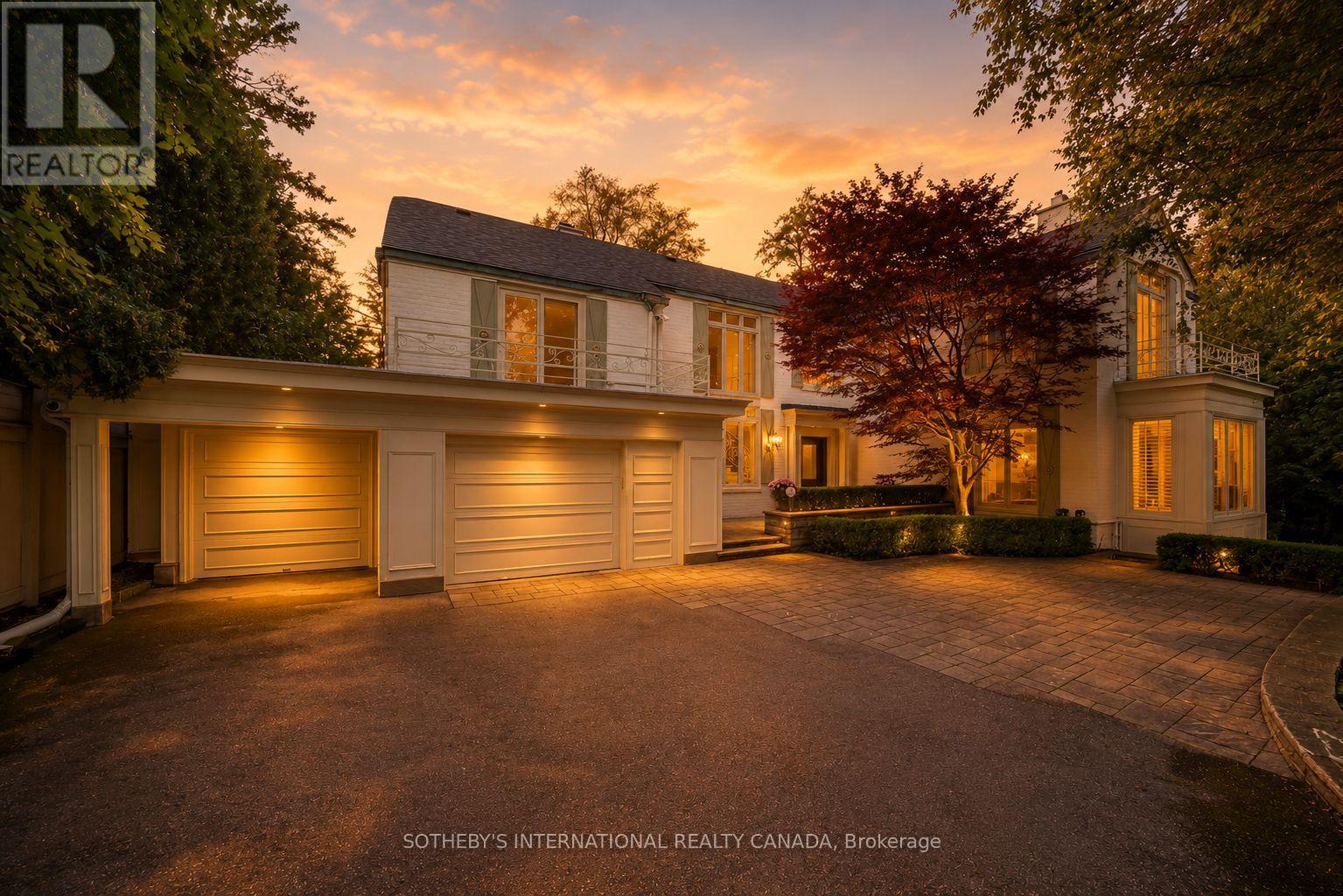 12 Forest Glen Crescent, Toronto, Ontario  M4N 2E8 - Photo 4 - C13761240