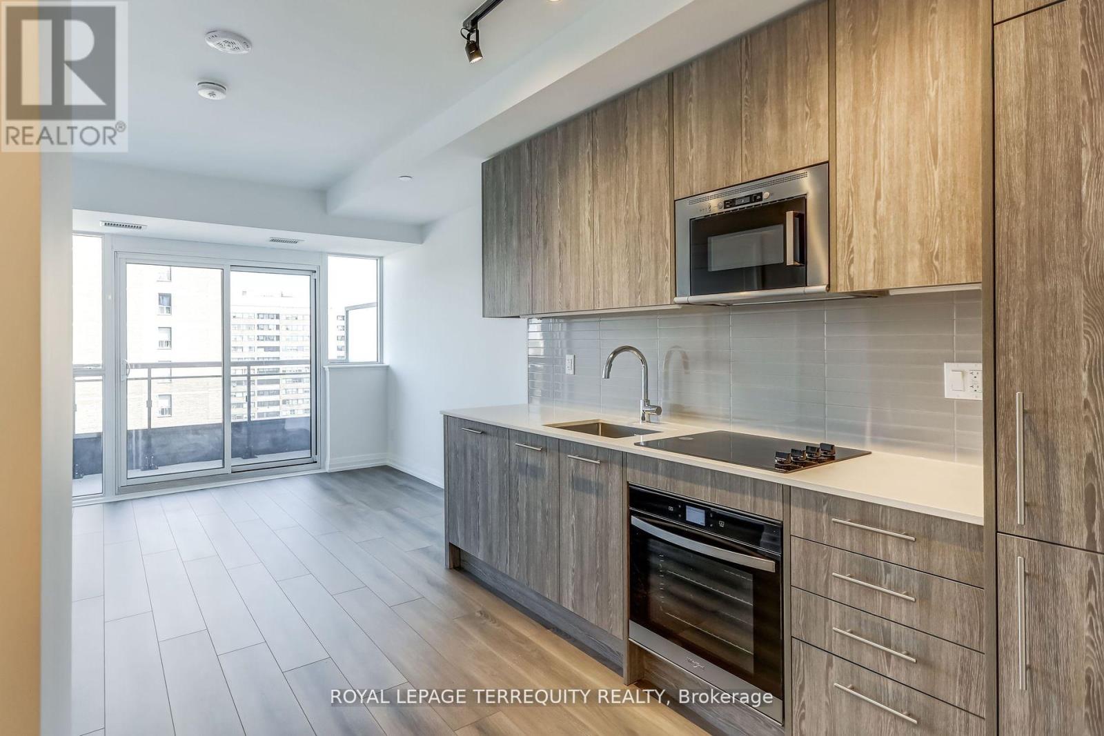 1906 - 286 Main Street, Toronto, Ontario  M4C 0B3 - Photo 11 - E13761254