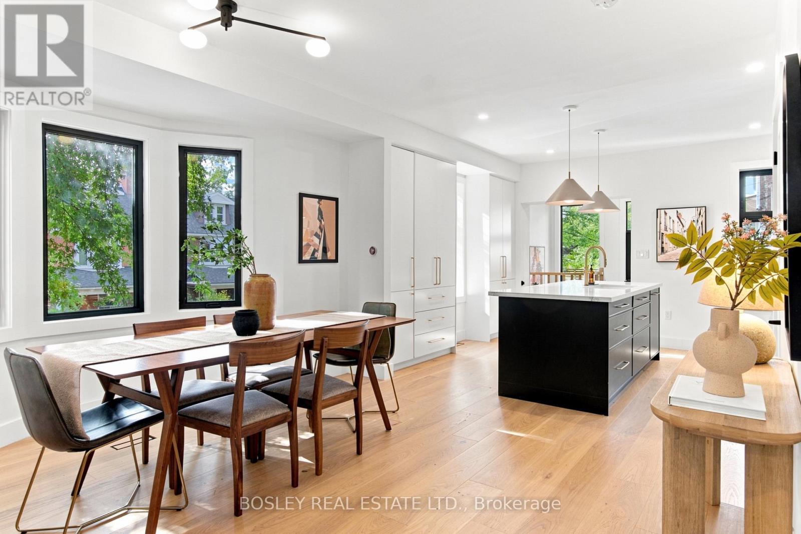 2 Sandford Avenue, Toronto, Ontario  M4L 2E7 - Photo 11 - E13761312