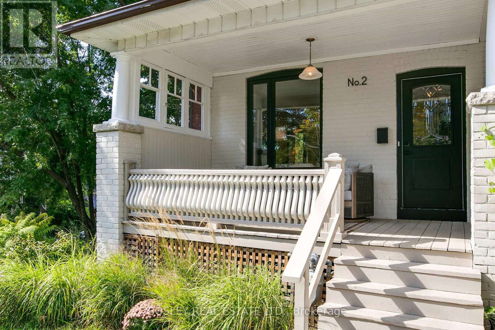 2 Sandford Avenue, Toronto, Ontario  M4L 2E7 - Photo 2 - E13761312
