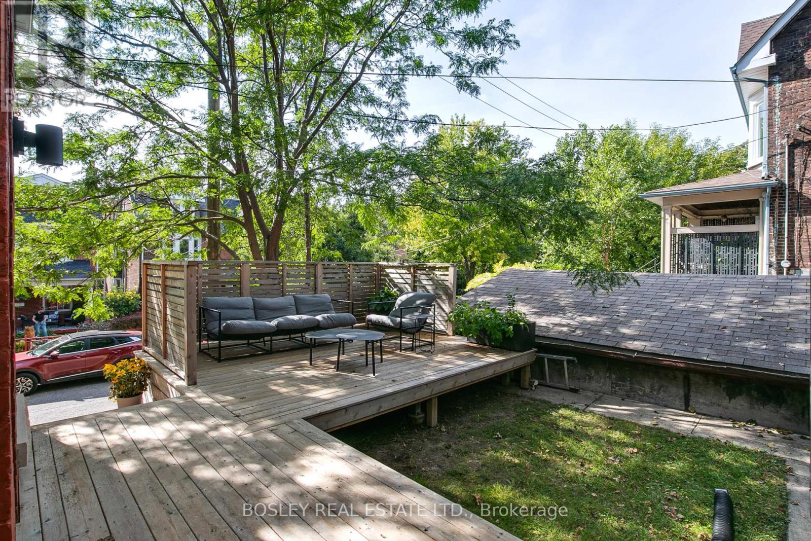 2 Sandford Avenue, Toronto, Ontario  M4L 2E7 - Photo 36 - E13761312