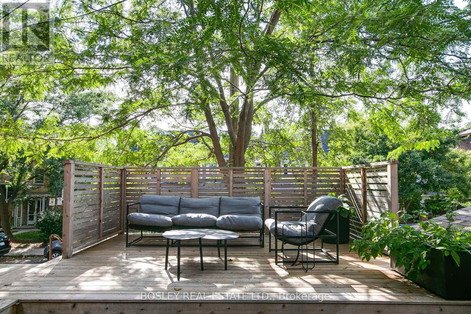 2 Sandford Avenue, Toronto, Ontario  M4L 2E7 - Photo 37 - E13761312