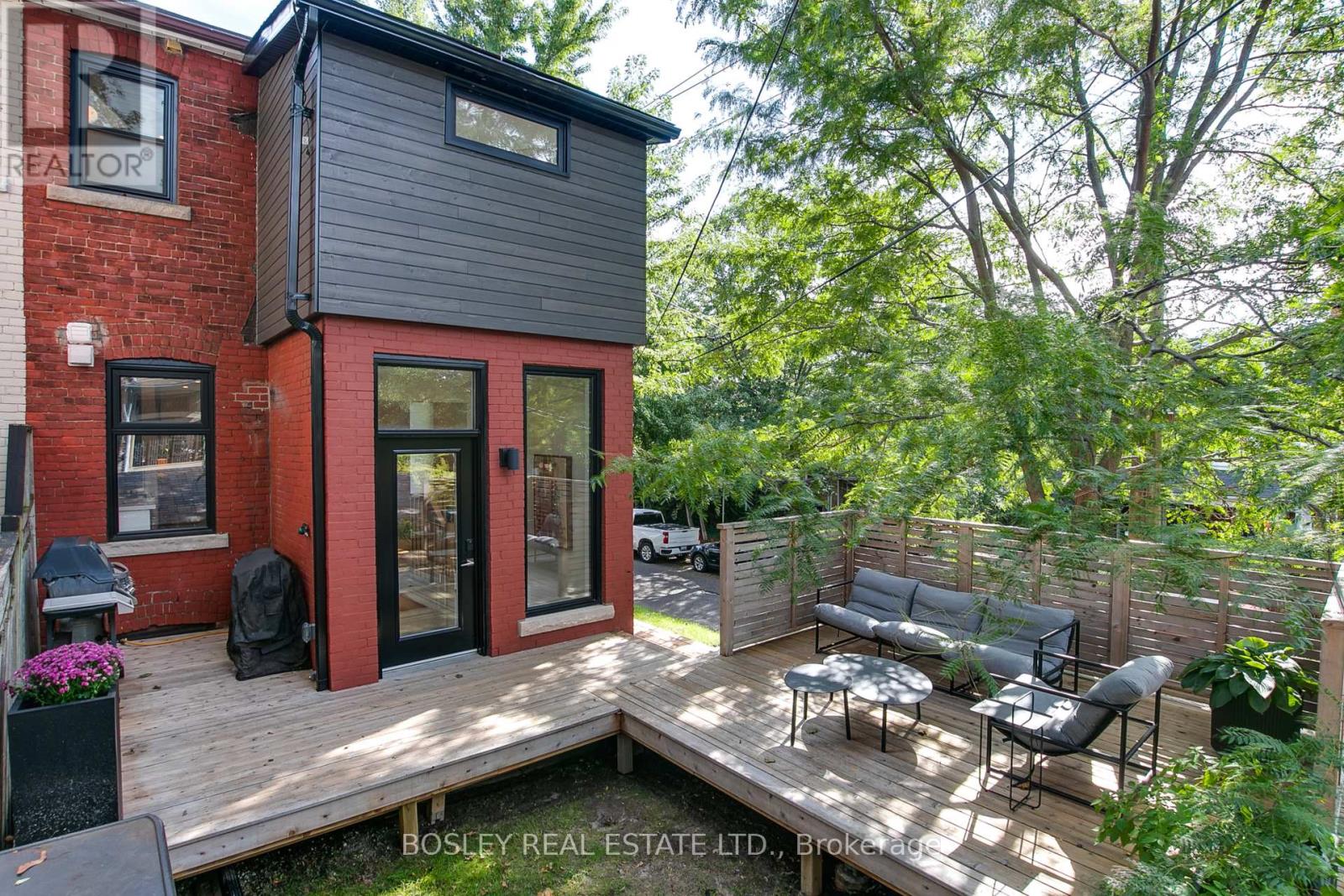 2 Sandford Avenue, Toronto, Ontario  M4L 2E7 - Photo 40 - E13761312