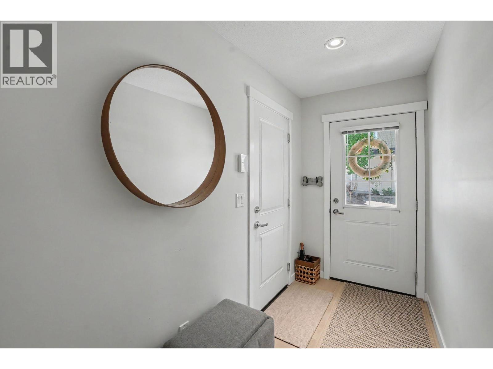 17 5551 Admiral Way, Delta, British Columbia  V4K 0C9 - Photo 2 - R3163063