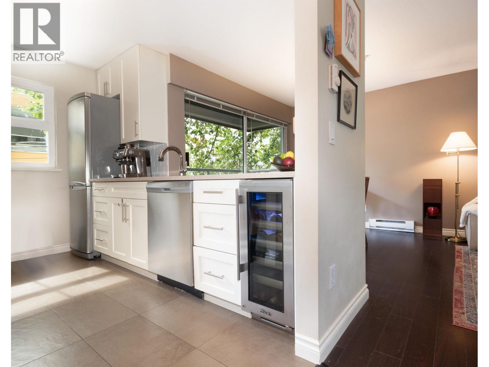 301 2250 W 3rd Avenue, Vancouver, British Columbia  V6K 1L4 - Photo 14 - R3163088