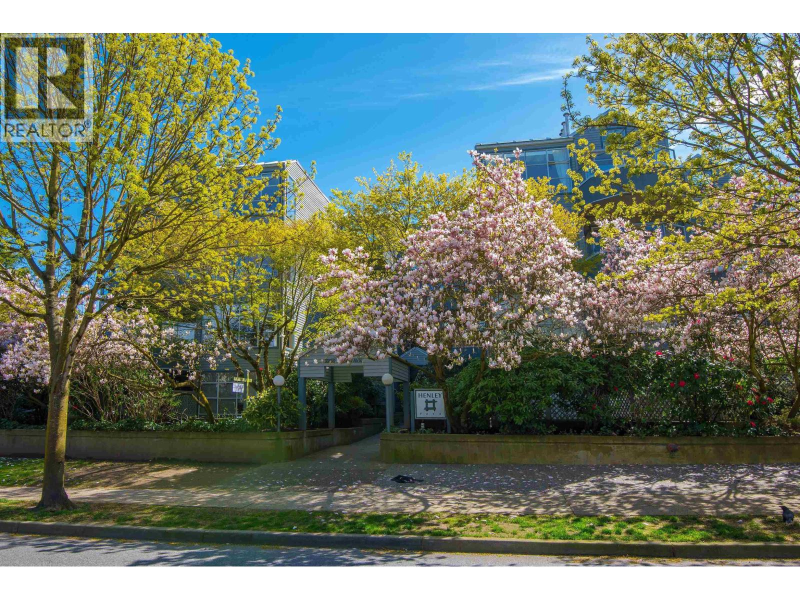 301 2250 W 3rd Avenue, Vancouver, British Columbia  V6K 1L4 - Photo 2 - R3163088