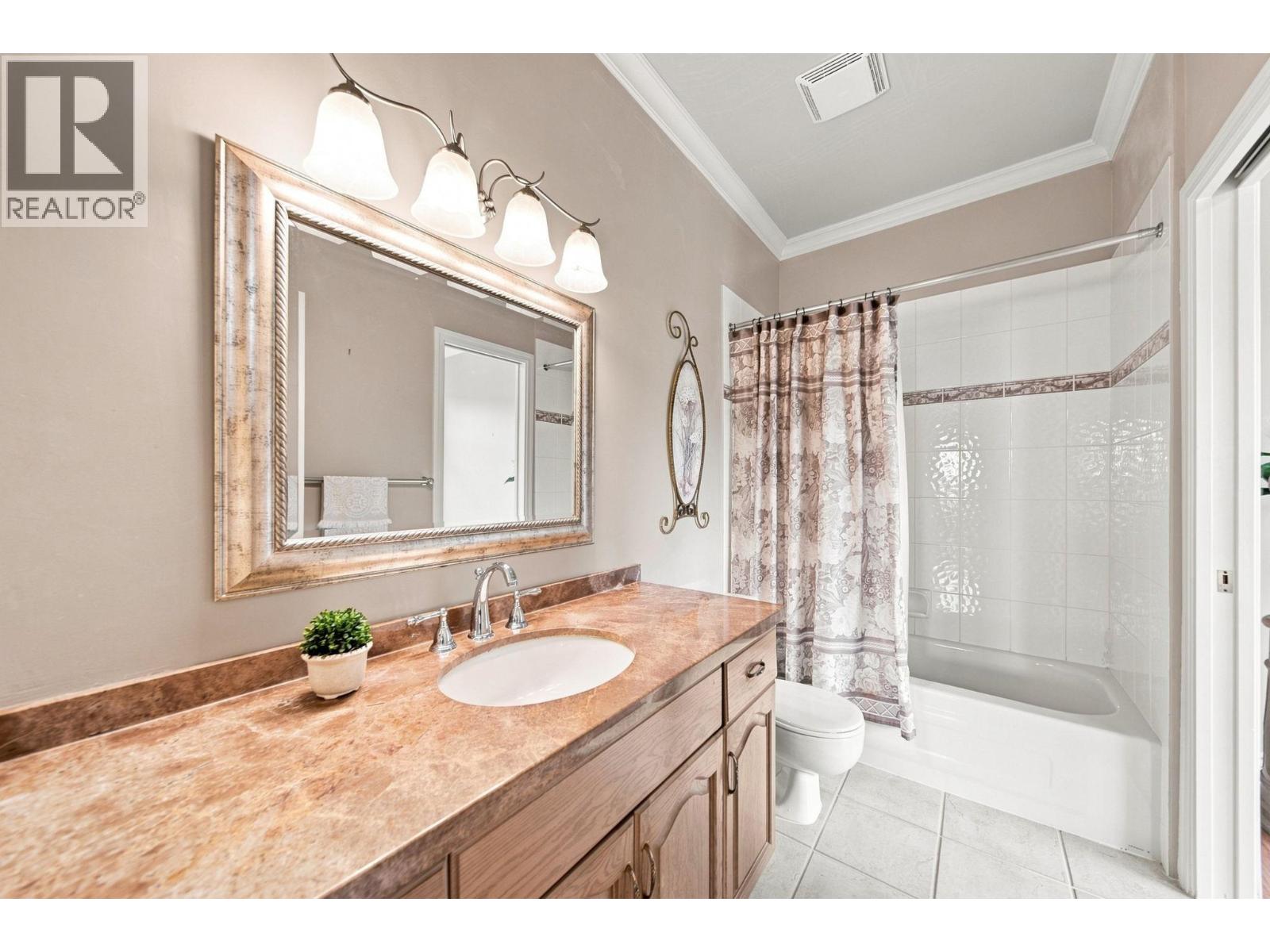 302 3176 Plateau Boulevard, Coquitlam, British Columbia  V3E 3J2 - Photo 28 - R3163114