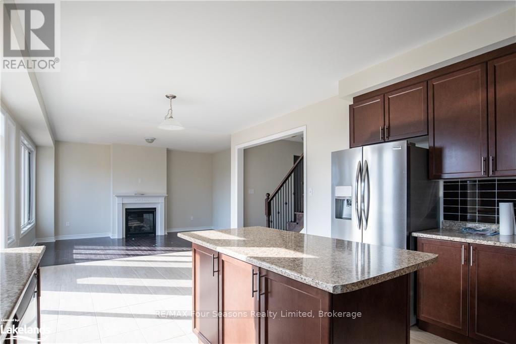 Upper - 90 Kirby Avenue, Collingwood, Ontario  L9Y 5H5 - Photo 14 - S13761226