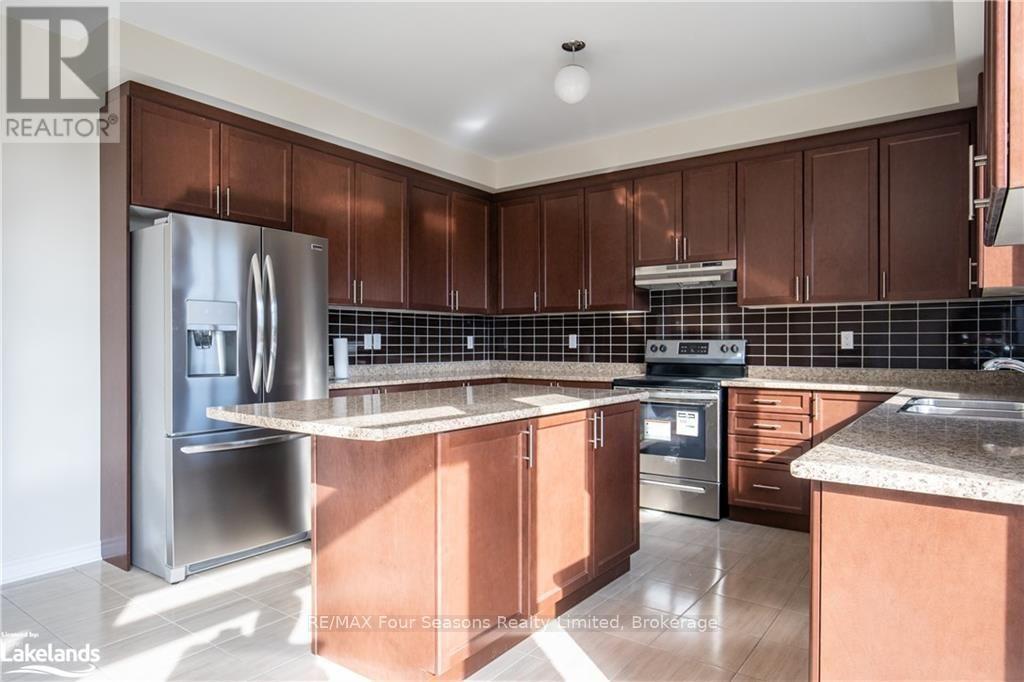 Upper - 90 Kirby Avenue, Collingwood, Ontario  L9Y 5H5 - Photo 9 - S13761226