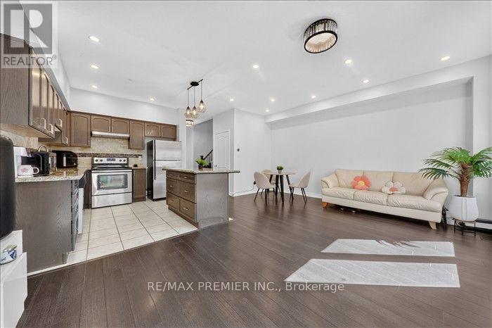 164 Matthewson Avenue, Bradford West Gwillimbury (Bradford), Ontario  L3Z 0N9 - Photo 11 - N13761196