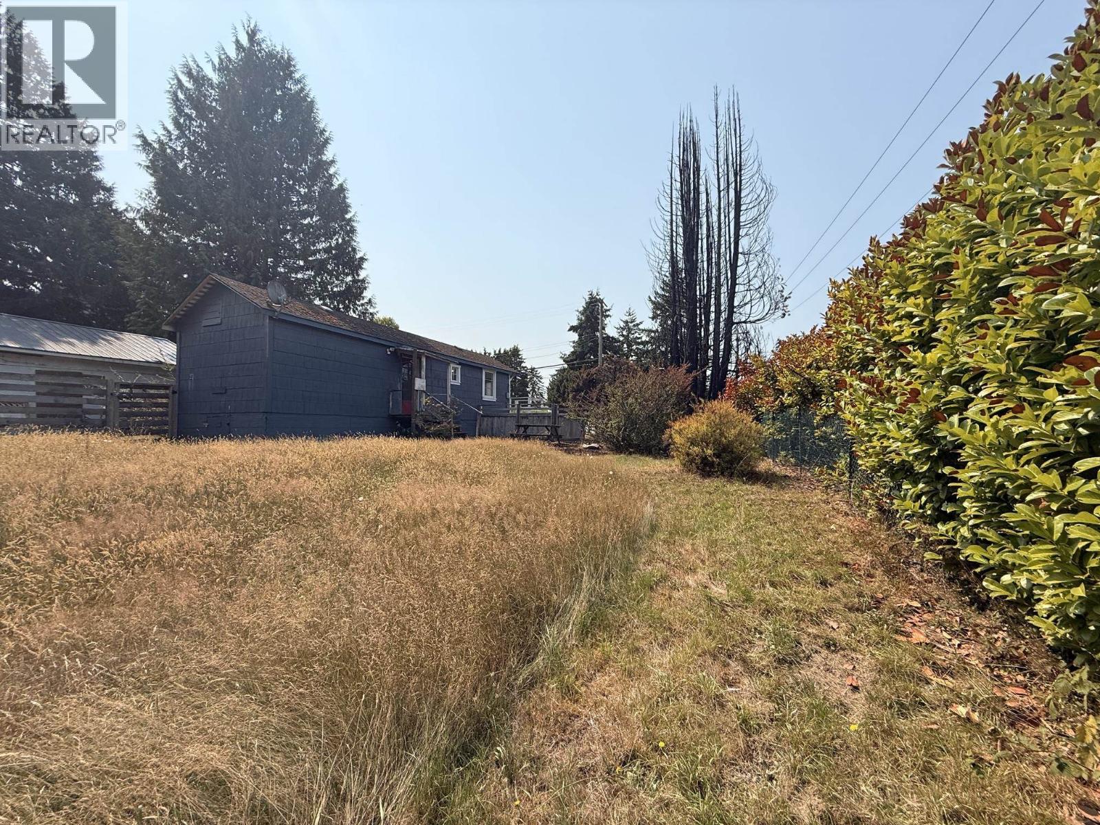 5694 Wharf Avenue, Sechelt, British Columbia  V0N 3A0 - Photo 3 - R3163087