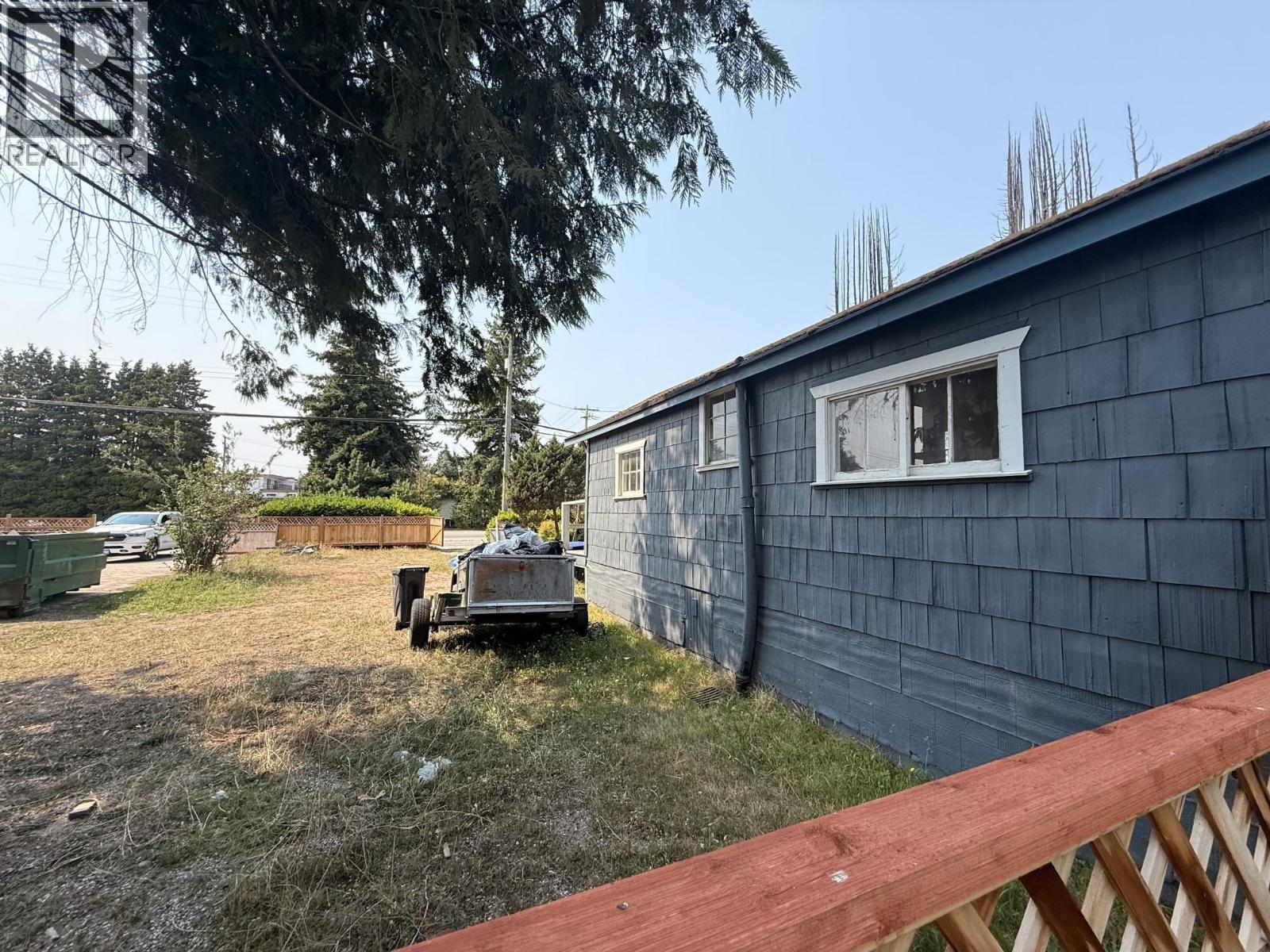 5694 Wharf Avenue, Sechelt, British Columbia  V0N 3A0 - Photo 5 - R3163087